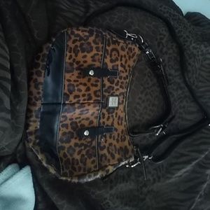 Dooney & Bourke